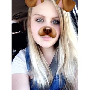 Meet your Posher, Abigail